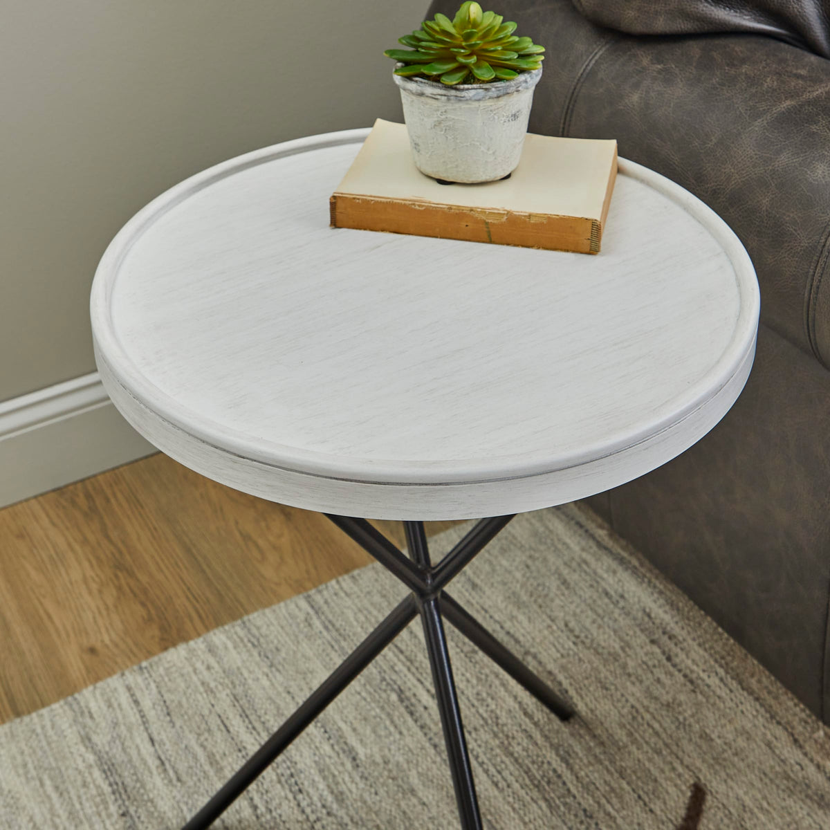 Flexsteel Melody Round End Table