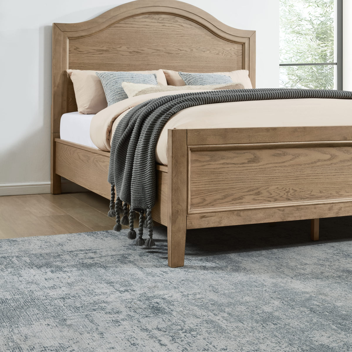 Flexsteel Arlington King Panel Bed