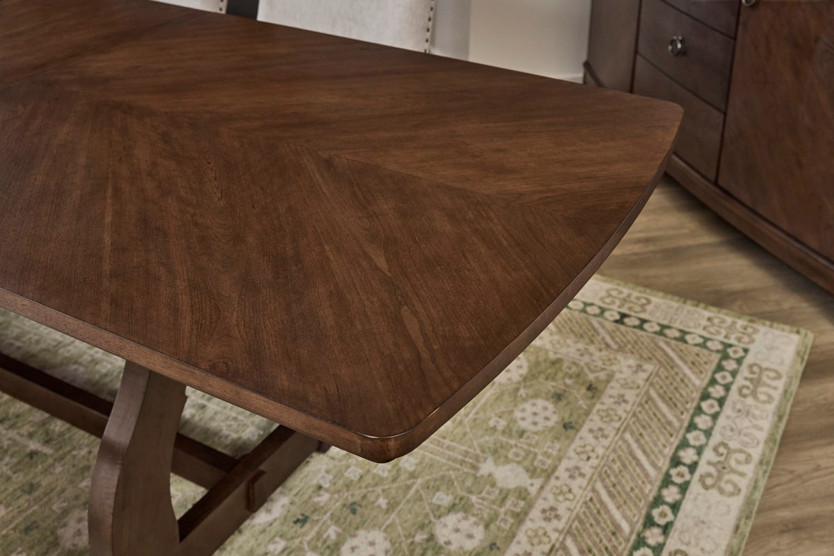 Flexsteel Bellevue Rectangular Dining Table