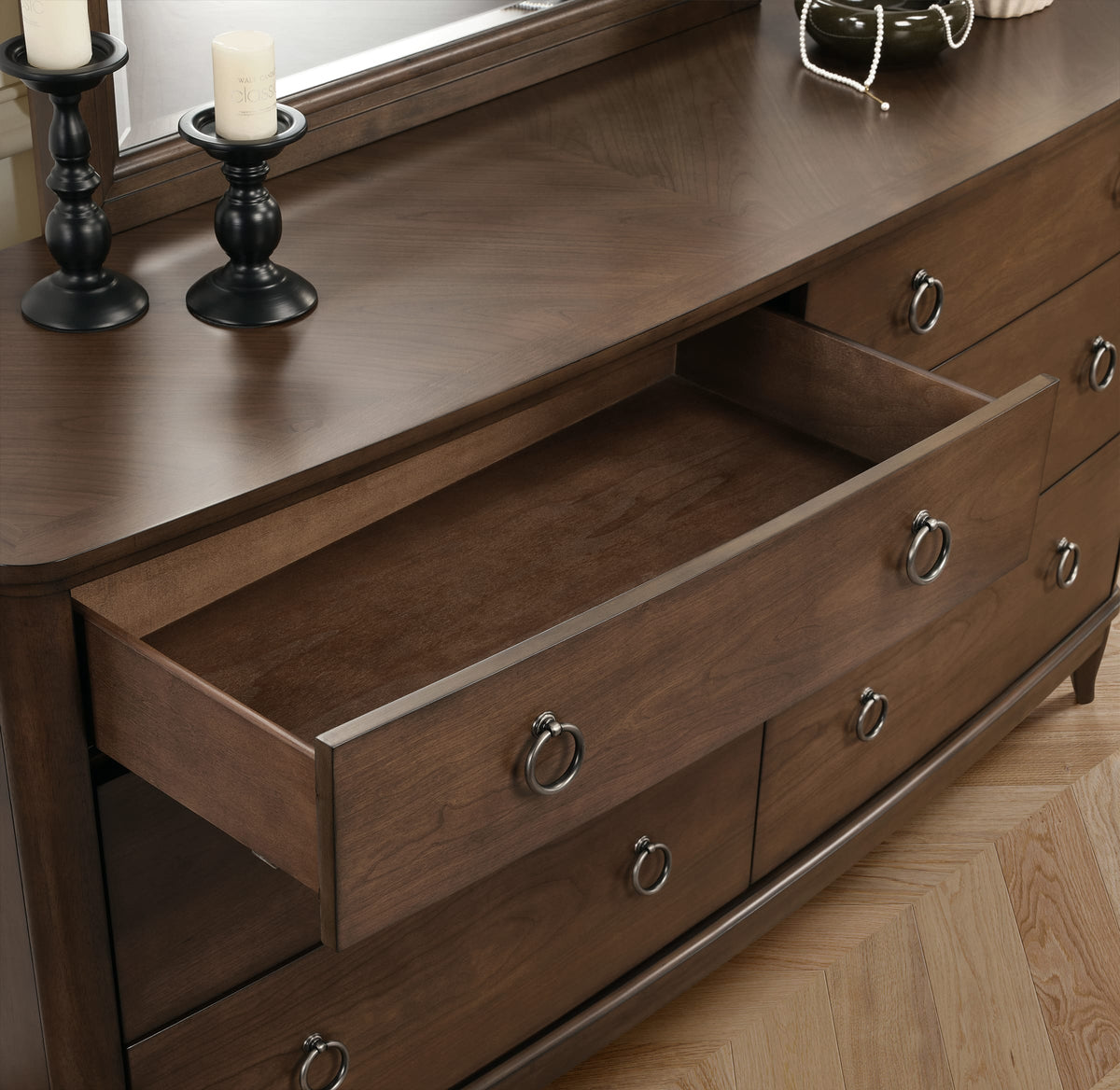 Flexsteel Bellevue Dresser