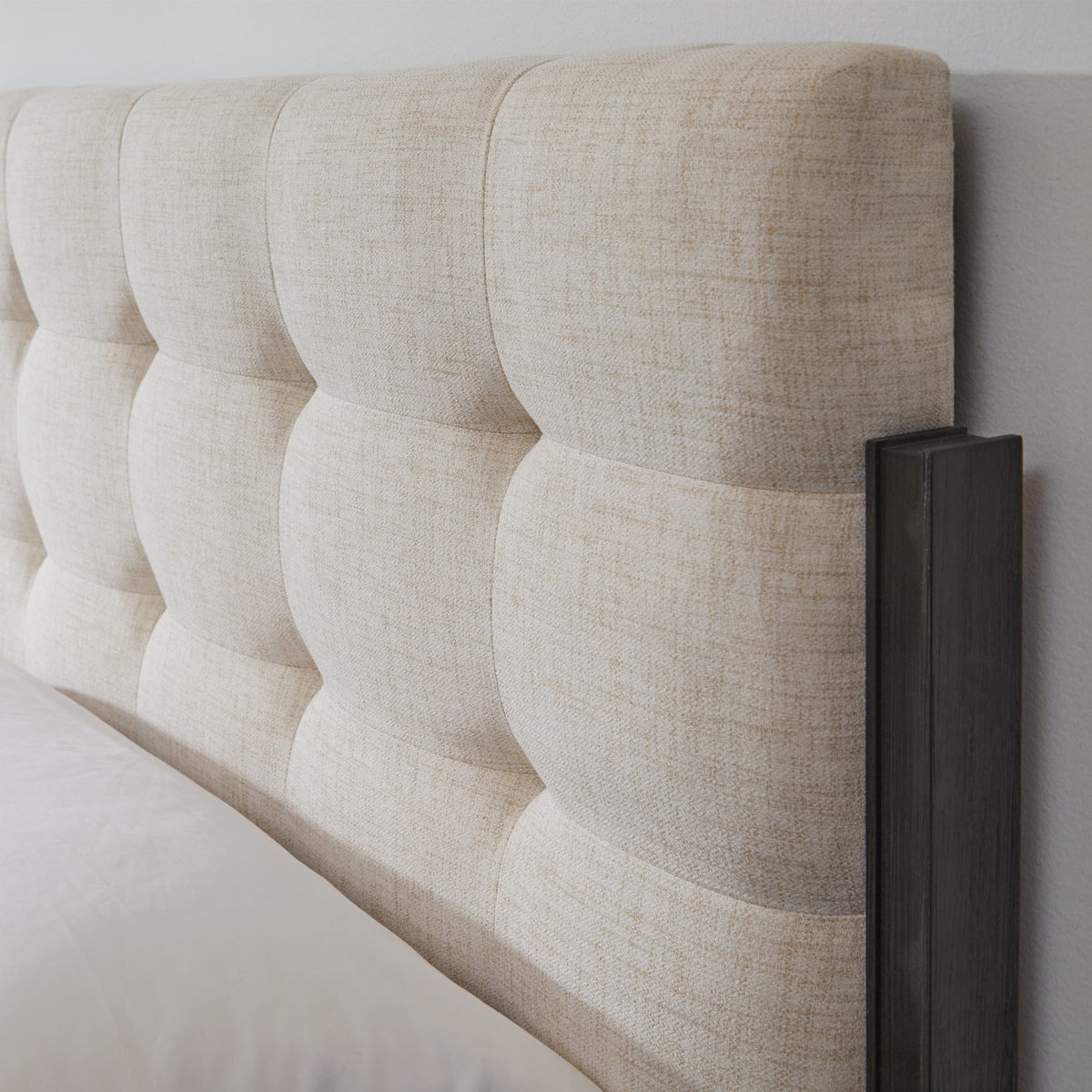 Flexsteel Waterfall King Upholstered Bed