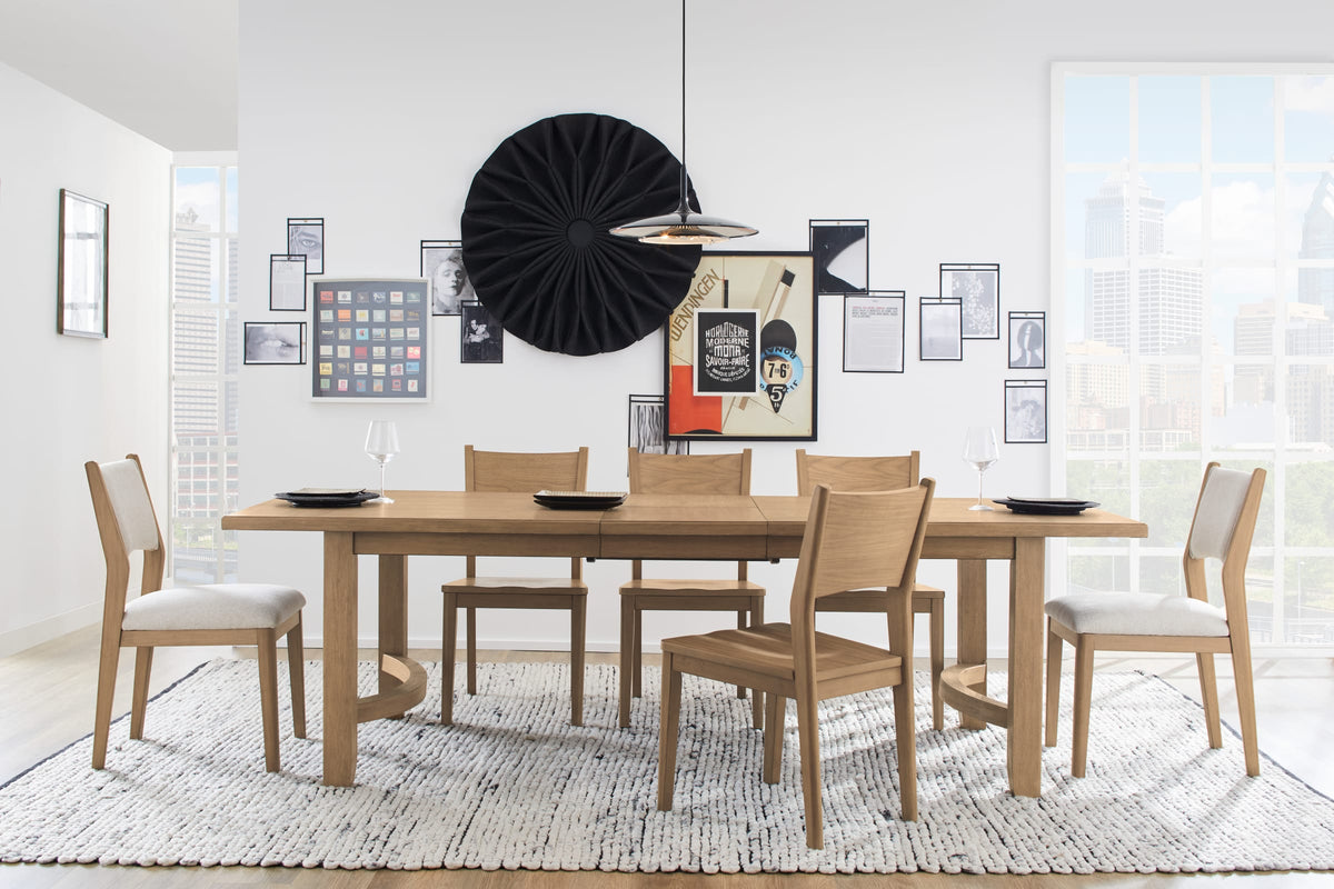 Flexsteel Normandy Rectangular Dining Table
