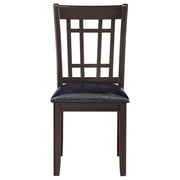 Lavon Oval Extension Leaf Dining Set Medium