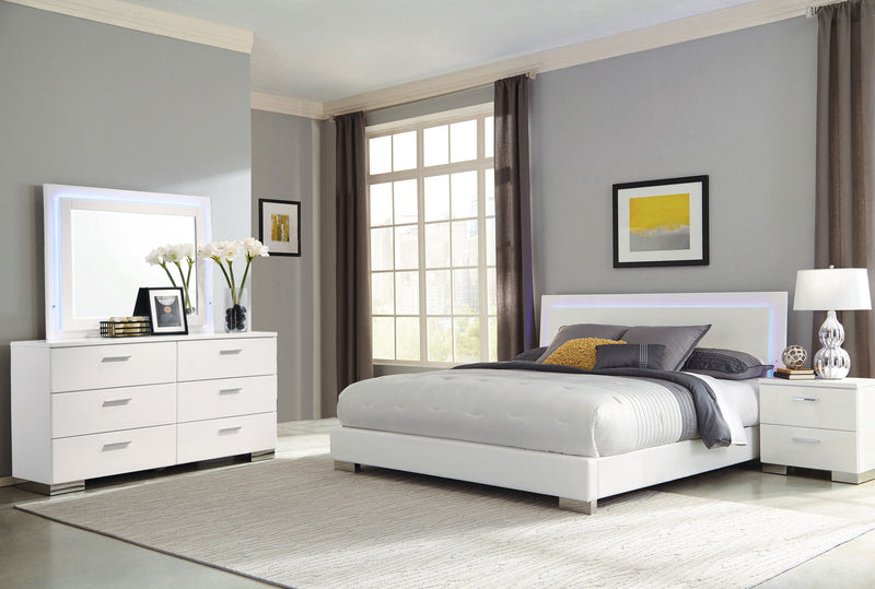 Felicity Bedroom Set High Gloss Eastern King 4-piece With LED Dresser Mirror