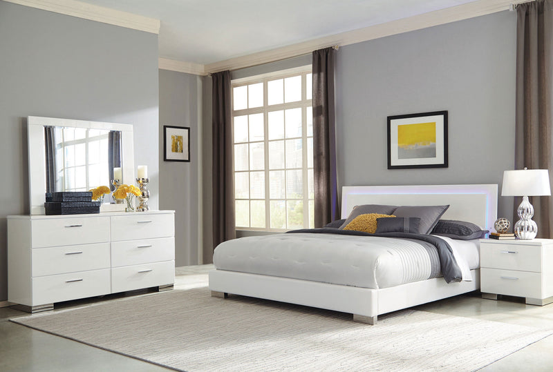 Felicity Bedroom Set High Gloss California King 4-piece With Standard Dresser Mirror