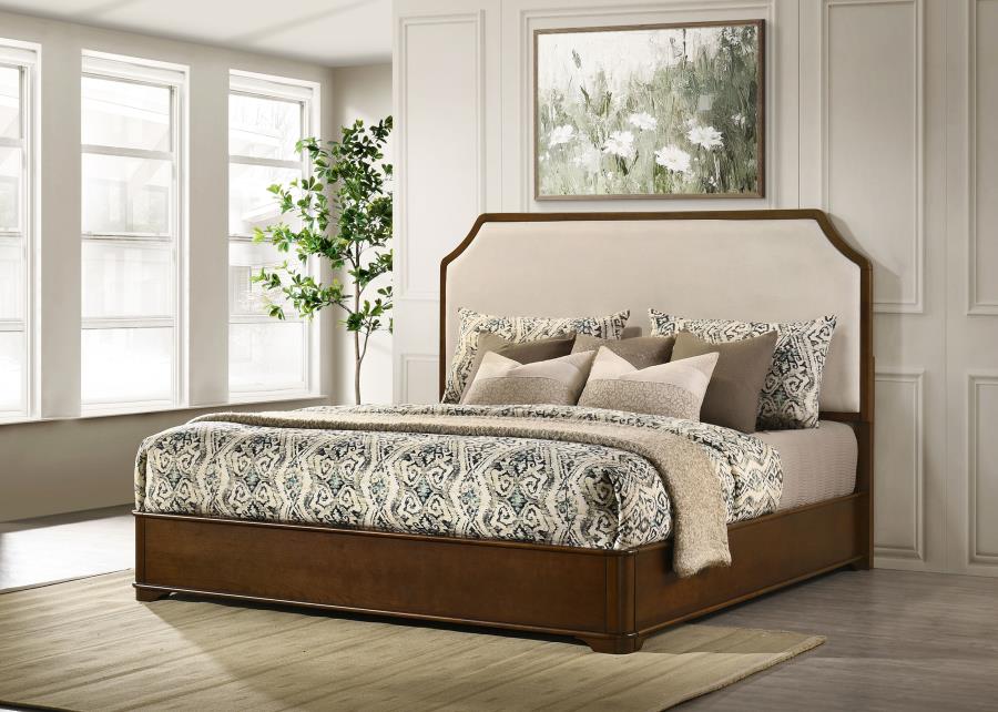 Garland 58-inch Panel Bed Cream and Brown Cherry Eastern King