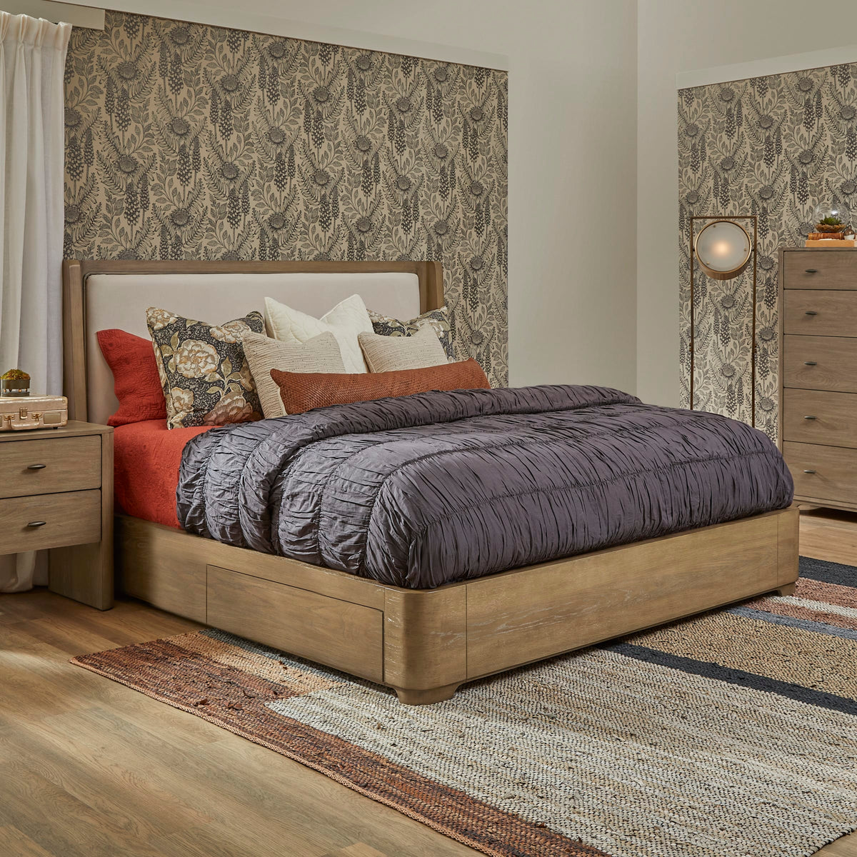 Flexsteel Normandy King Upholstered Storage Bed