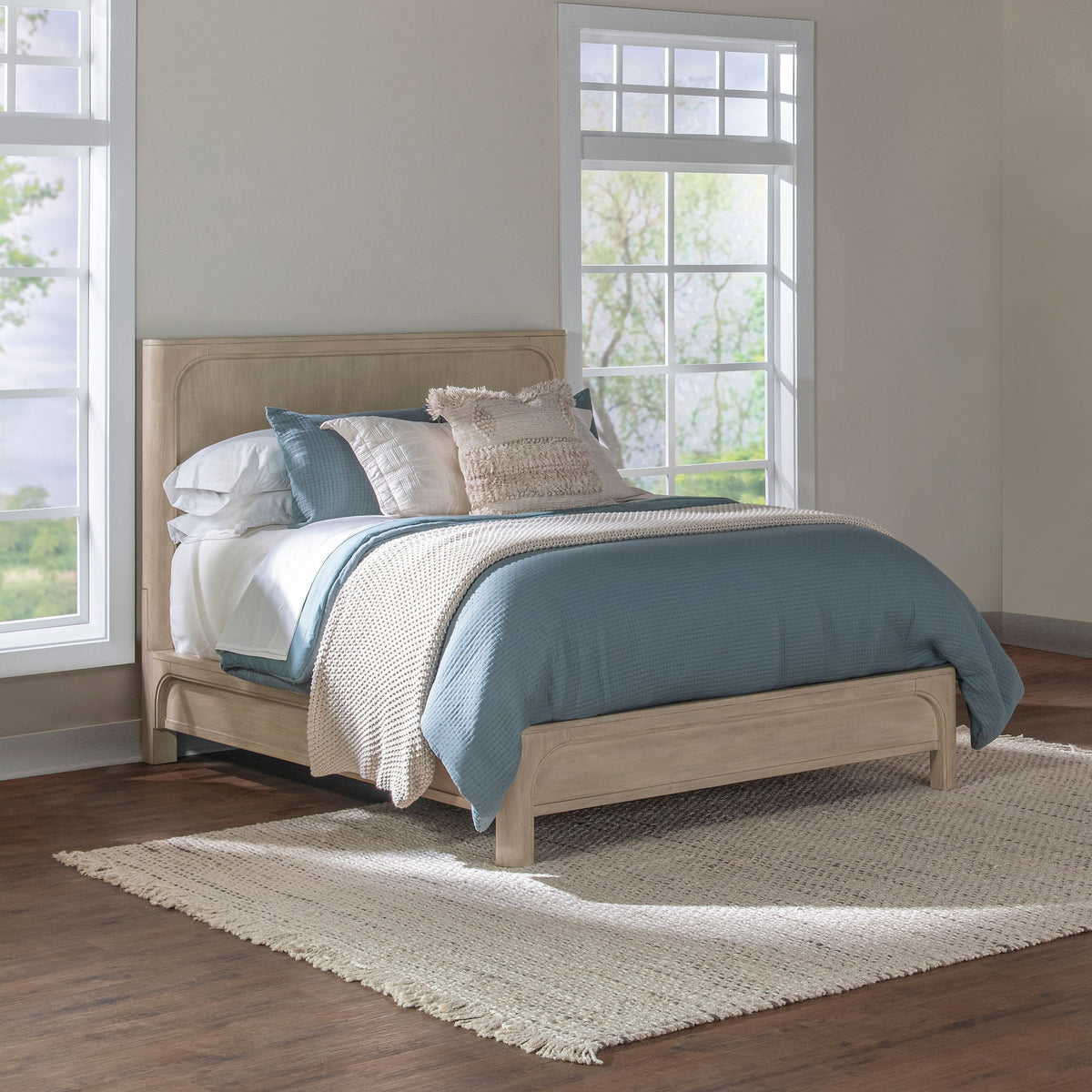 Solano 55-inch Panel Bed Weathered Mango
