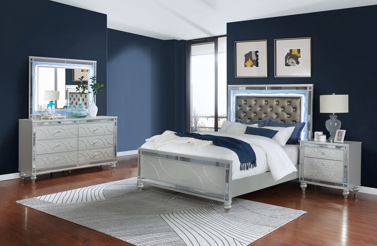 Gunnison Bedroom Set Silver Metallic