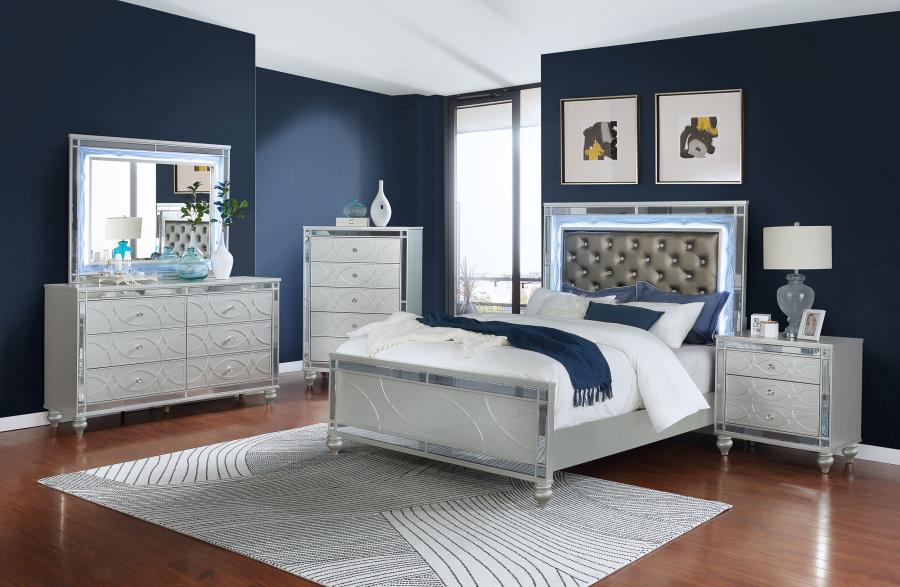 Gunnison Bedroom Set Silver Metallic Queen 5-piece
