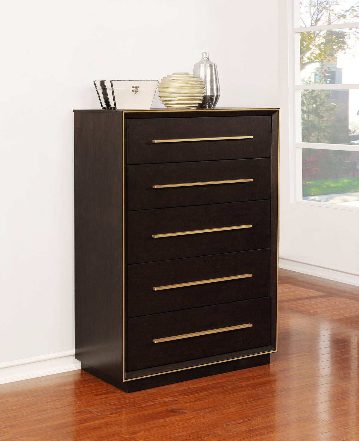 Durango 5-drawer Bedroom Chest