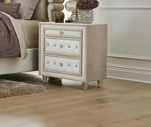 Antonella Upholstered 3-drawer Nightstand Ivory and Camel Default Title