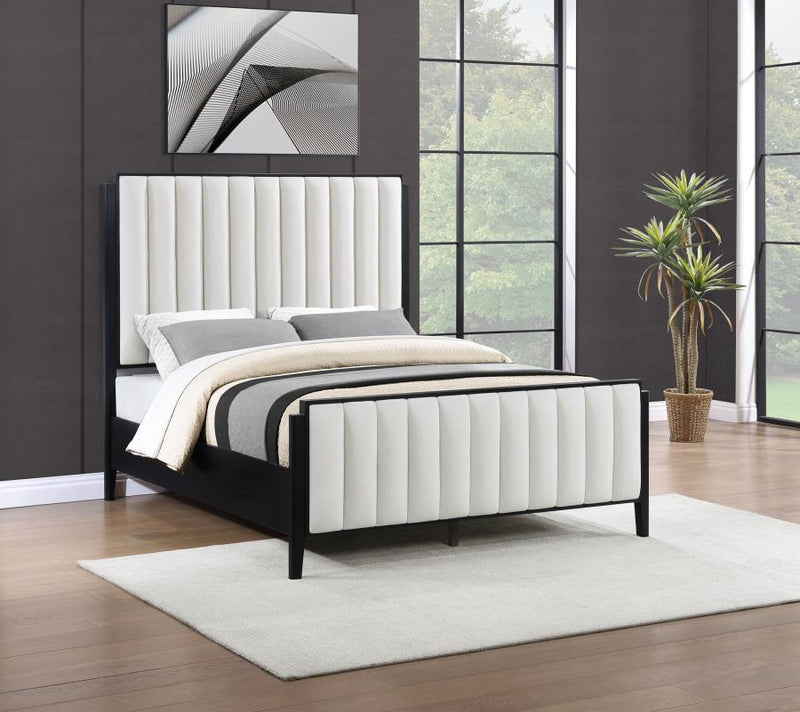 Brookmead 60-inch Upholstered Bed Eastern King