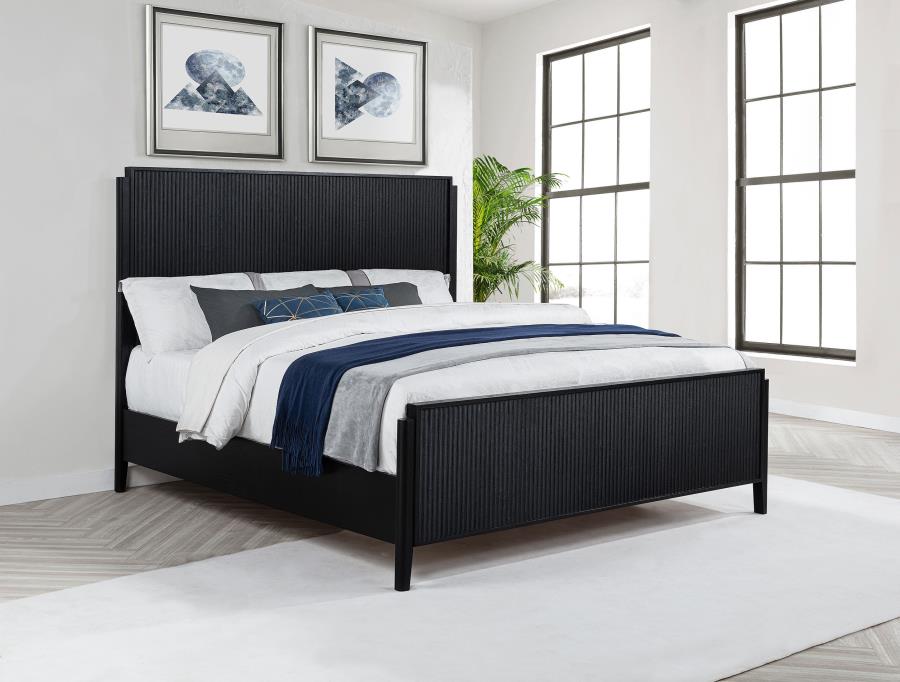 Brookmead Wood Panel Bed California King