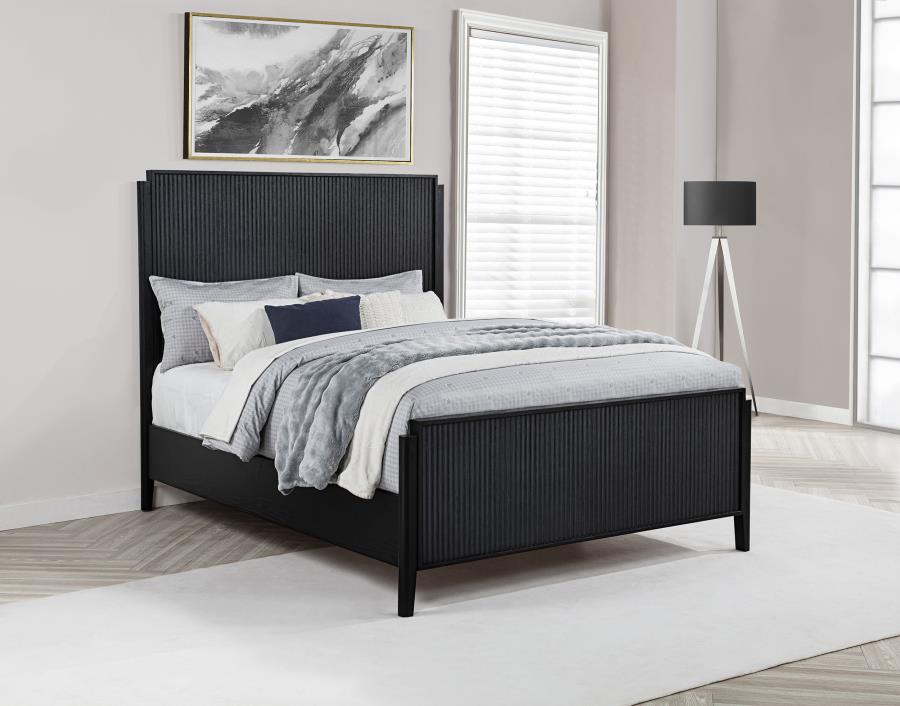Brookmead Wood Panel Bed Queen