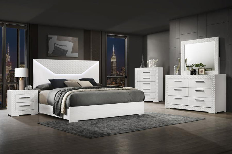 Ives Bedroom Set High Gloss White High Gloss Eastern King 5-piece
