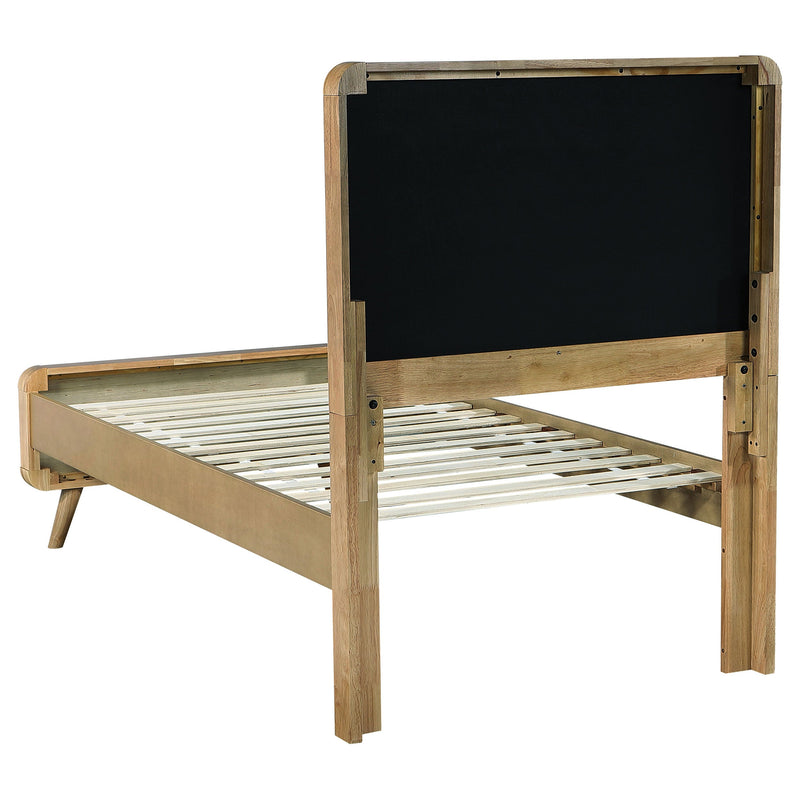 Robyn Bedroom Set