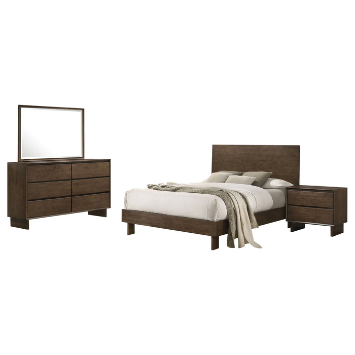 Glenwood - 4-Piece Queen Bedroom Set - Warm Brown