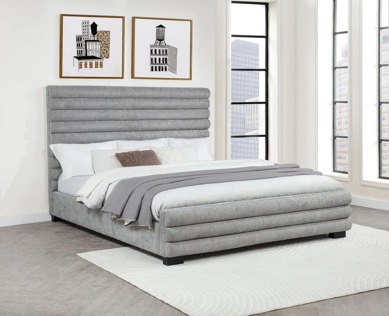 Patricia 58-inch Boucle Upholstered Bed Grey California King