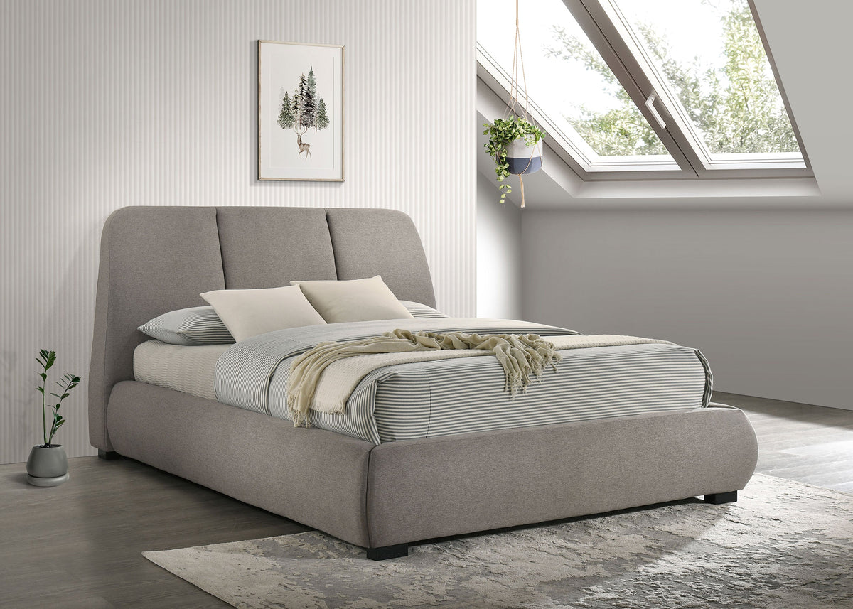Mokena 46-inch Upholstered Platform Bed