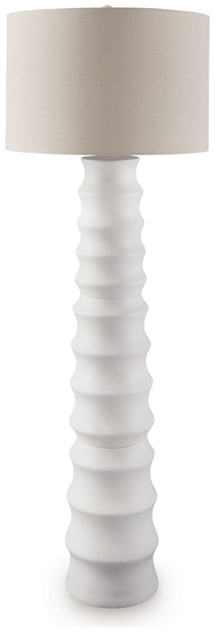 Veraleigh - Poly Lamp