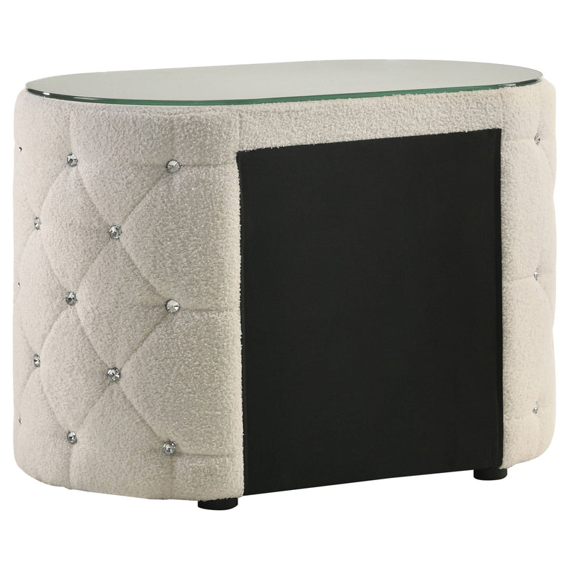 Sonya Upholstered Bedroom Set Ivory