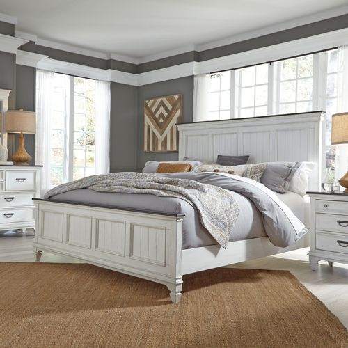 Allyson Park Panel Bed Bedroom Set