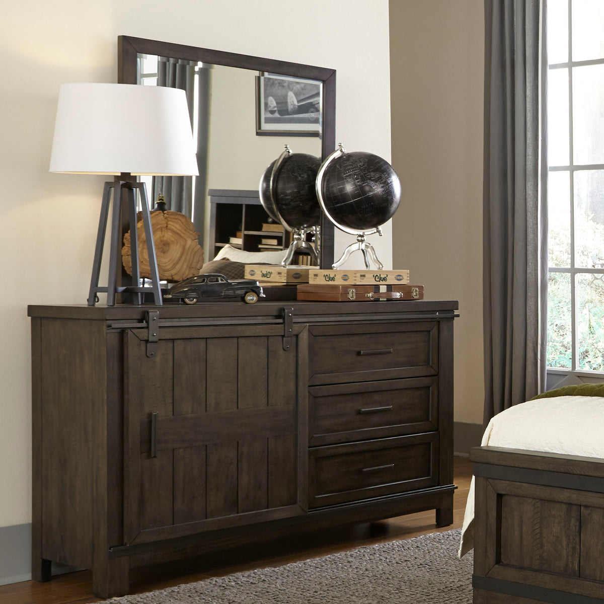 Thornwood Hills - 3 Drawers Dresser & Mirror - Rock Beaten Brown