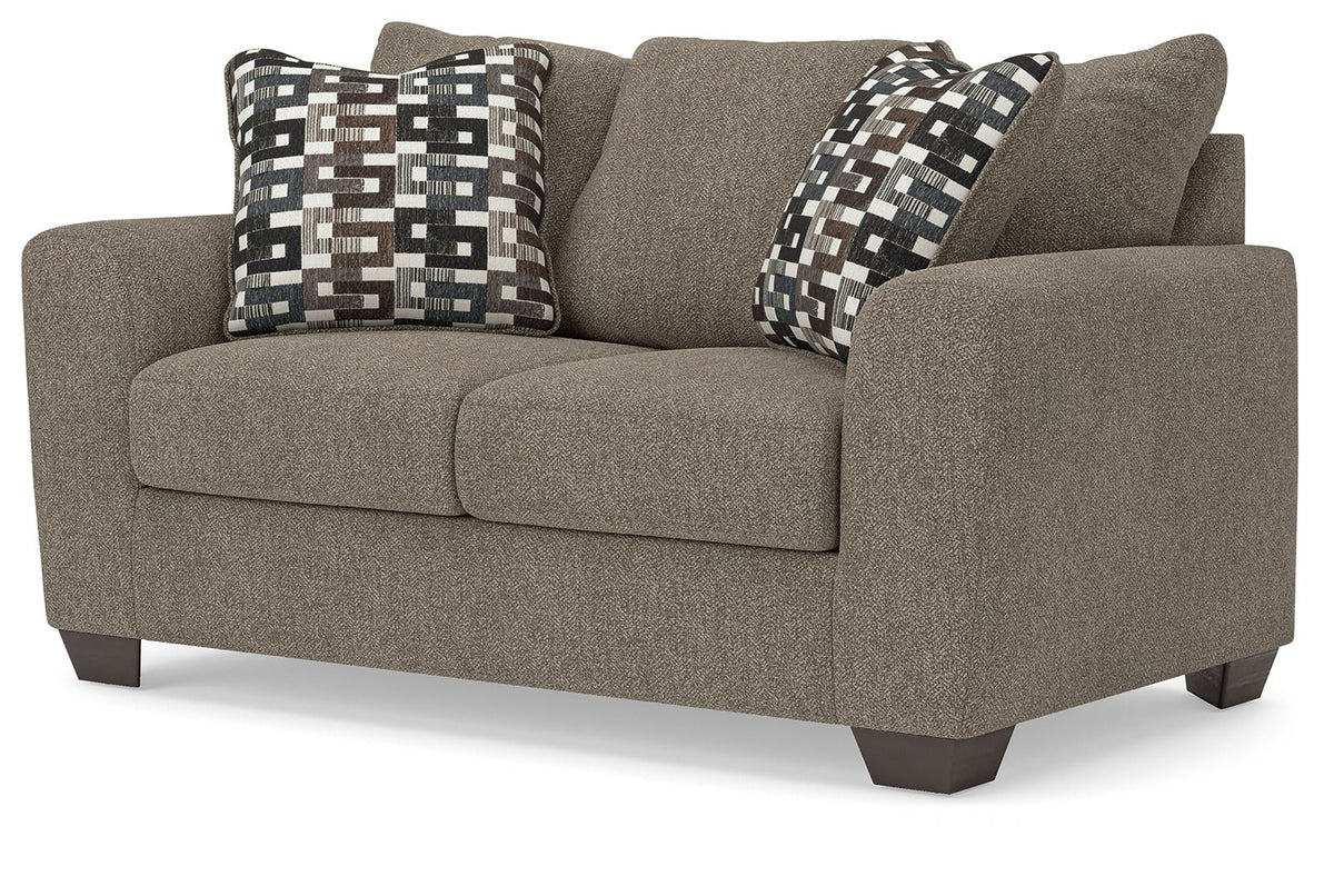 Triston-Peaks - Loveseat - Suede