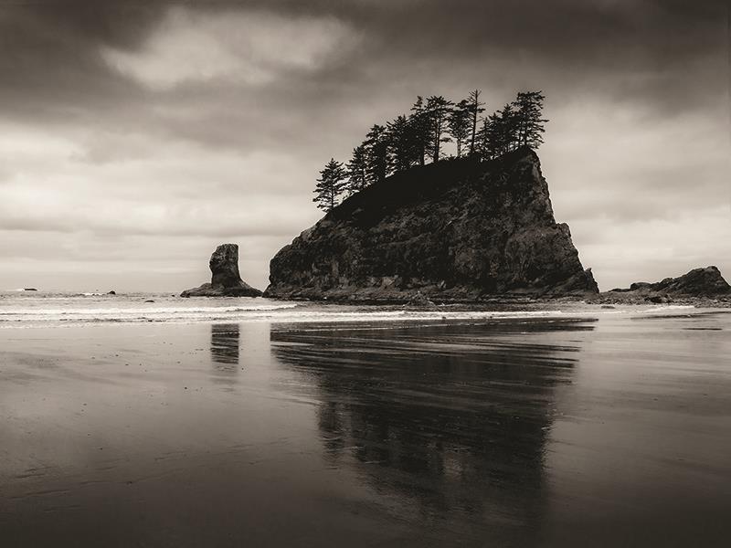 Ship Rock By Jd Studios - Dark Gray