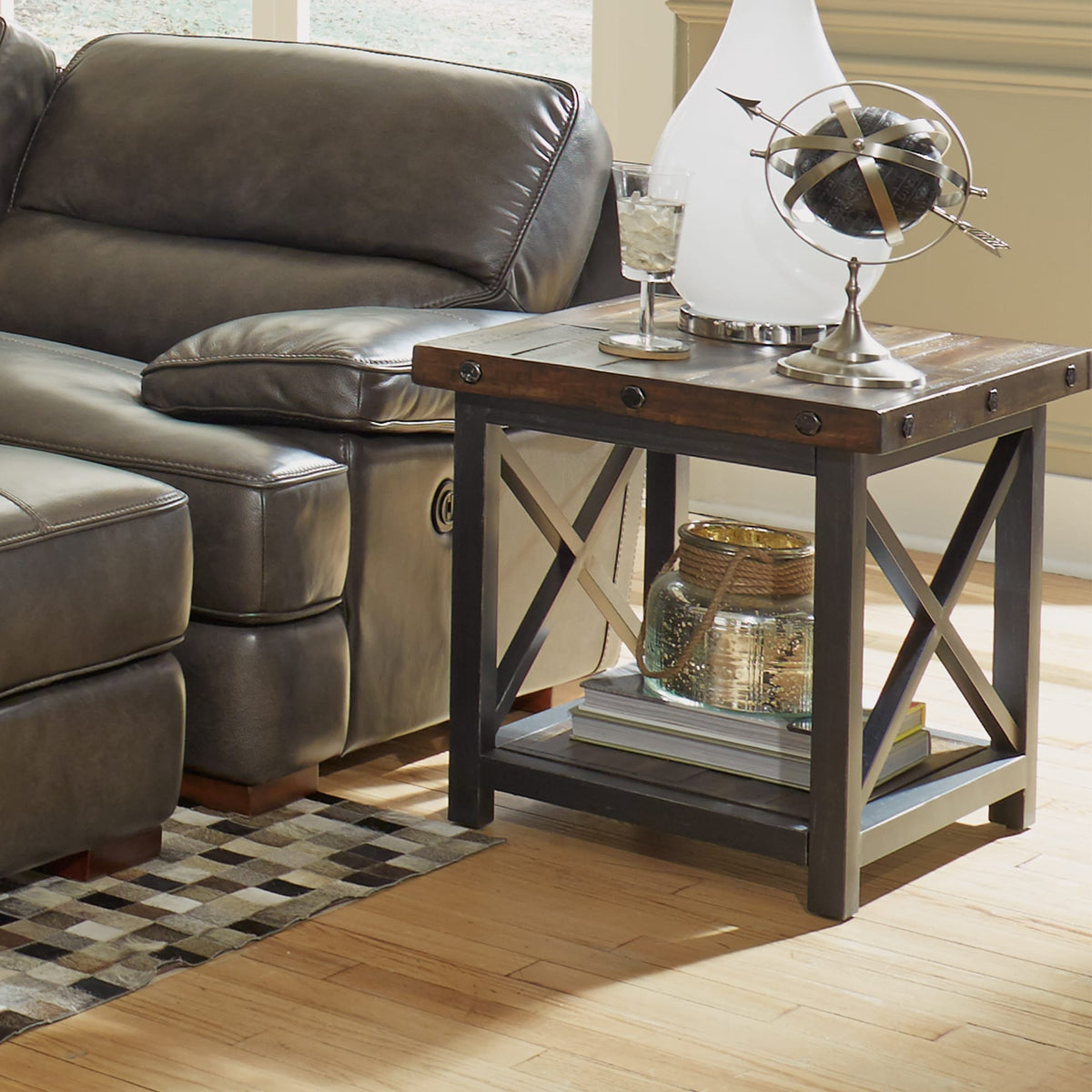 Flexsteel Carpenter Lamp Table