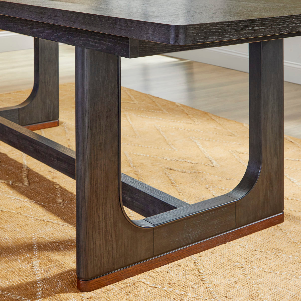 Flexsteel Waterfall Rectangular Dining Table