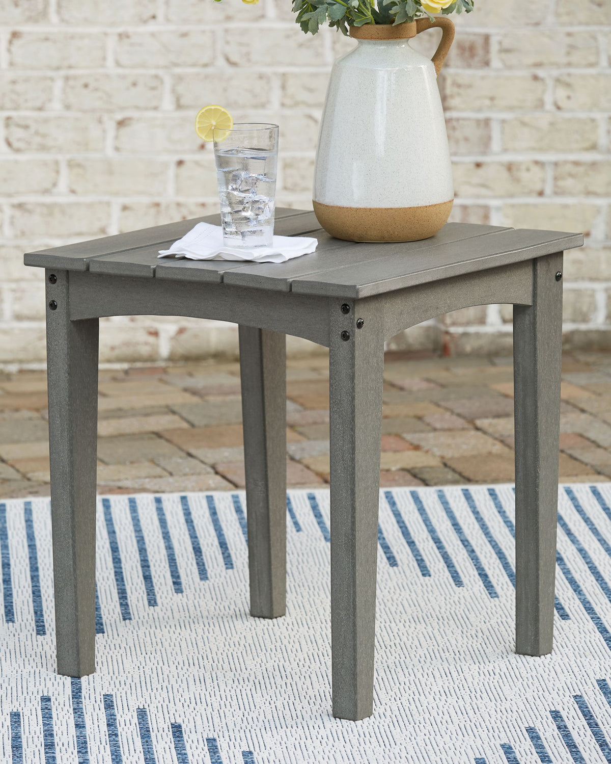 Visola - Square End Table - Gray