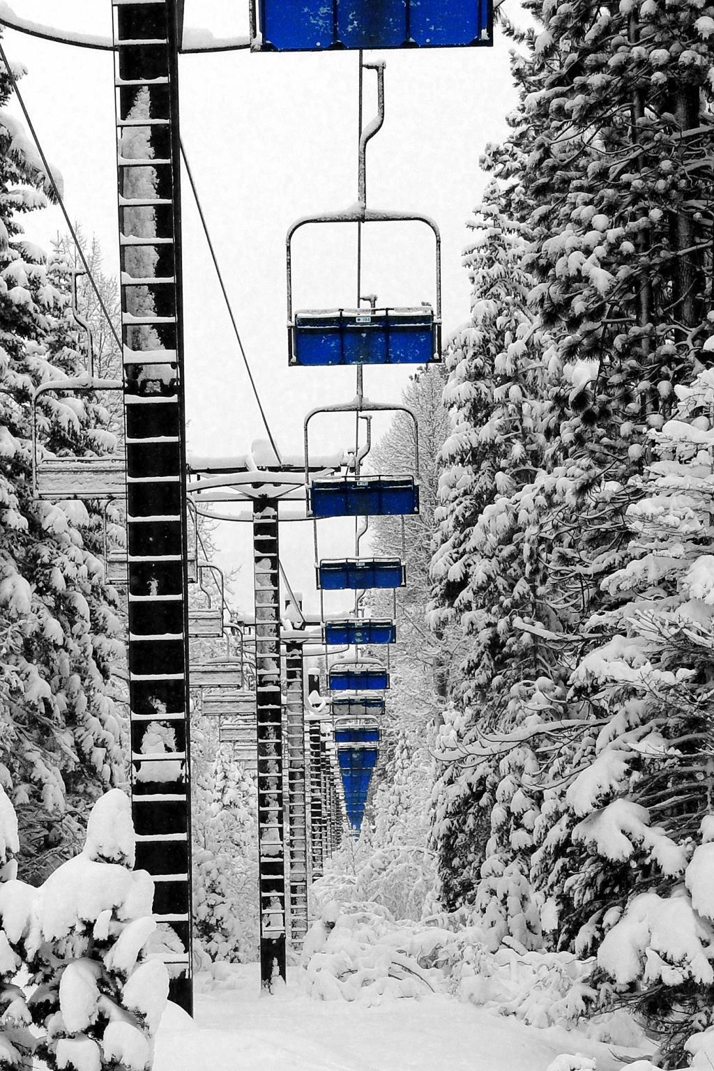 Tempered Glass With Foil - Ski Lift - Gray
