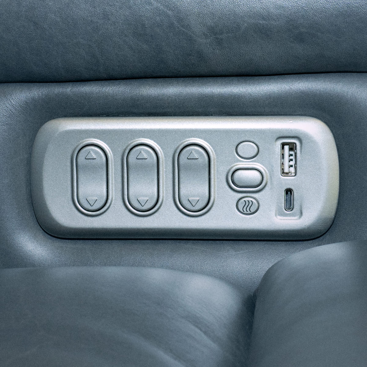 Flexsteel Oasis Power Reclining Sofa with Power Headrests, Lumbar, Heat & Massage