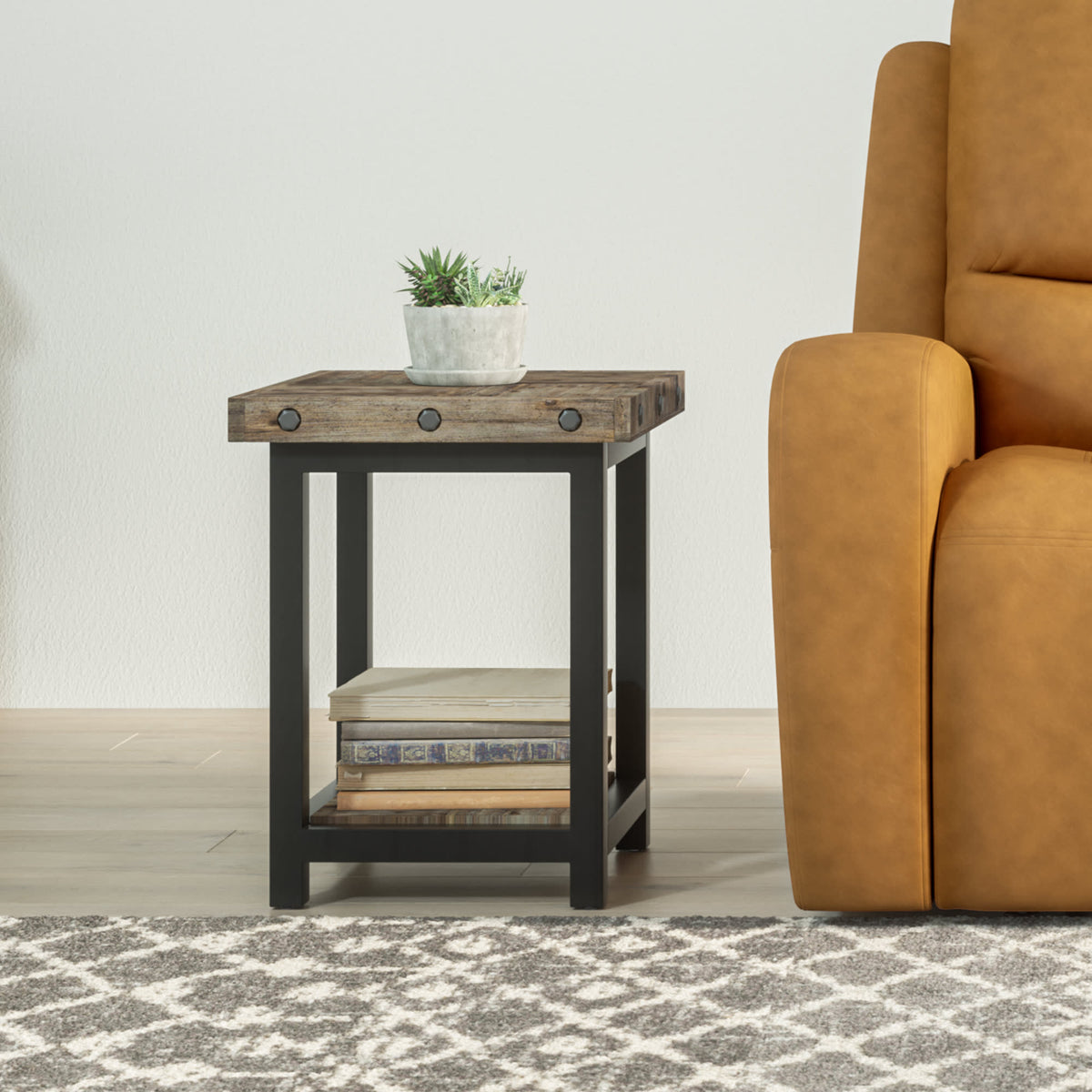 Flexsteel Carpenter Chairside Table