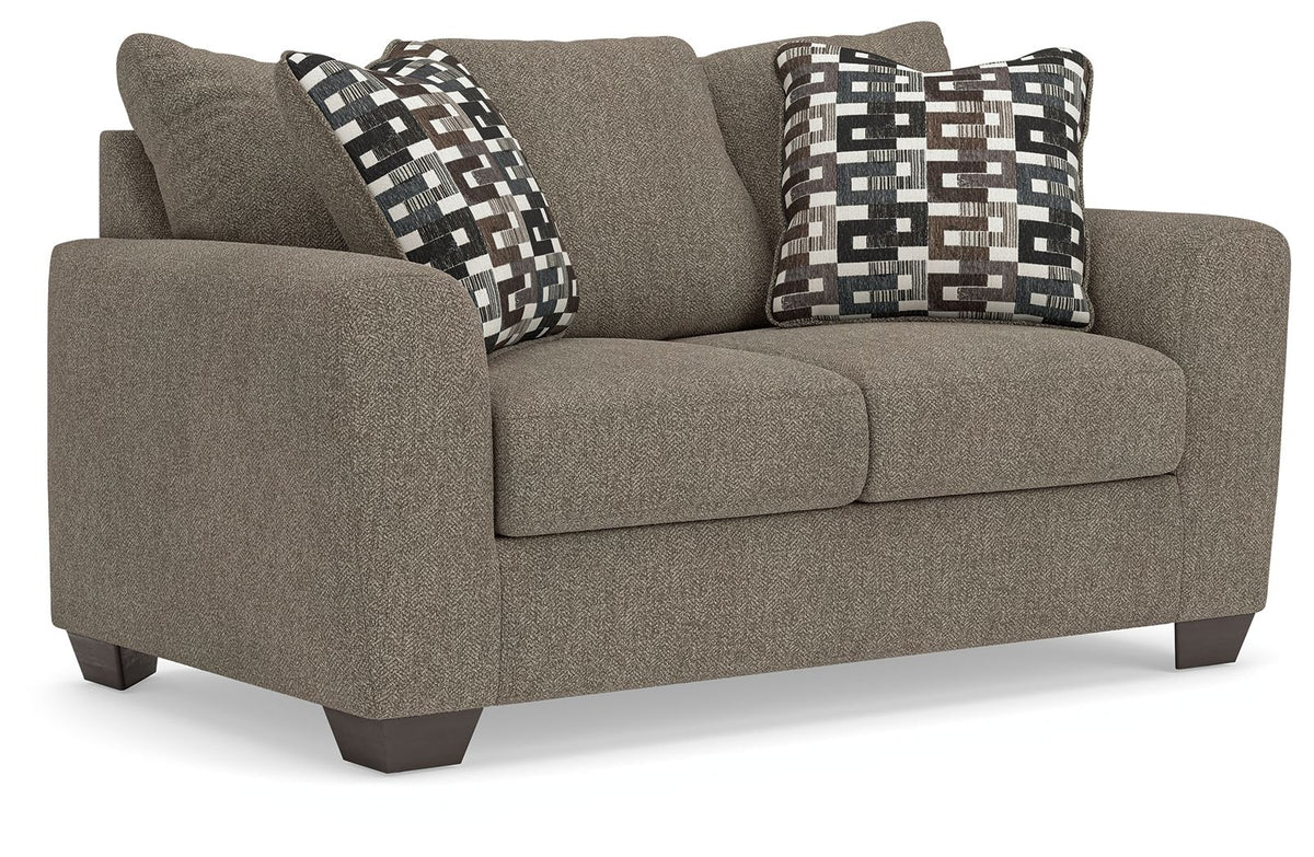 Triston-Peaks - Loveseat - Suede
