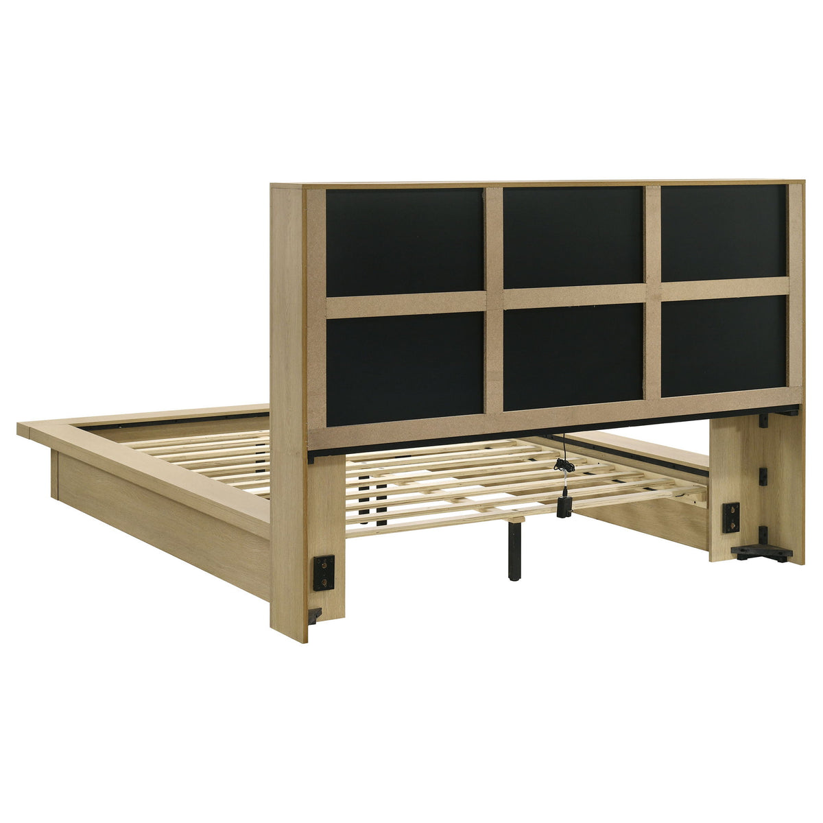Hendricks 4-piece Queen Bedroom Set Light Oak